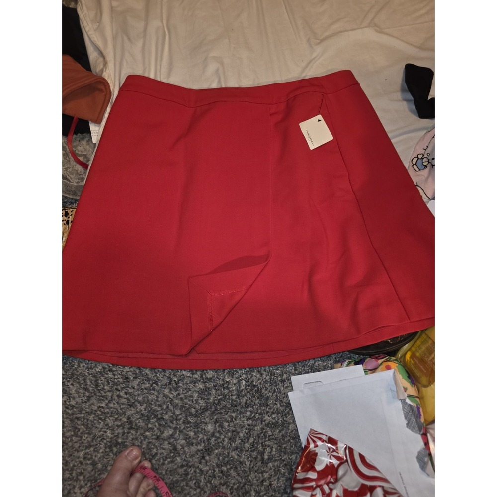Halogen Red Skirt Size 14P Trendy,Academia, Career Wear.
